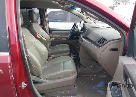 2011 Volkswagen Routan Se z USA, uszkodzony, nr VIN 2V4RW3DG2BR717125